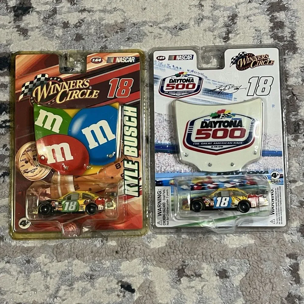 Winner's Circle Kyle Busch Lot Of 2 Daytona 500 M&M's #18 1:64 Toyota NASCAR